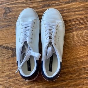 White Tommy Hilfiger Sneakers